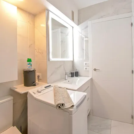 Colourful Bright Centred Aparment With Ocean View 911, Ponderosa Apartman Playa Feñabe