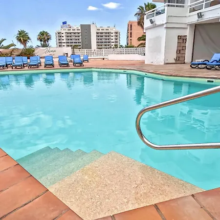 Colourful Bright Centred Aparment With Ocean View 911, Ponderosa *