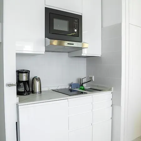 Colourful Bright Centred Aparment With Ocean View 911, Ponderosa アパート *