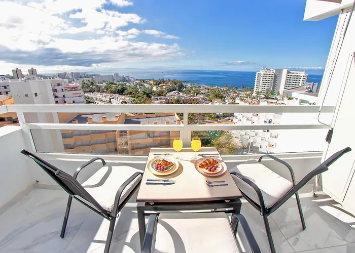 Colourful Bright Centred Aparment With Ocean View 911, Ponderosa *