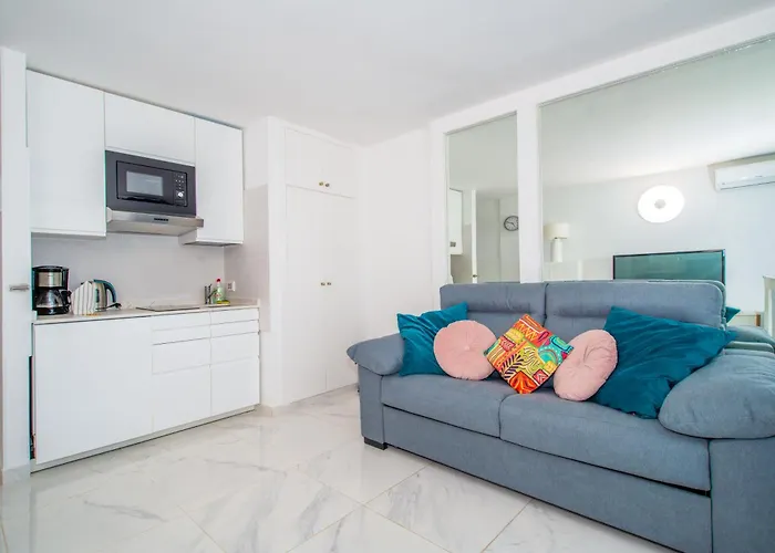 Colourful Bright Centred Aparment With Ocean View 911, Ponderosa *