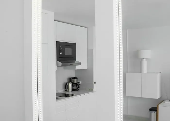 Colourful Bright Centred Aparment With Ocean View 911, Ponderosa *